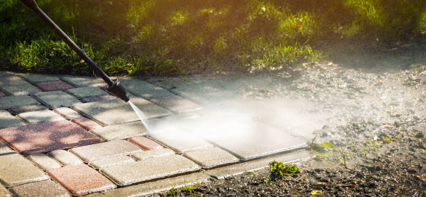 Best Graffiti Removal  in Tri City, OR