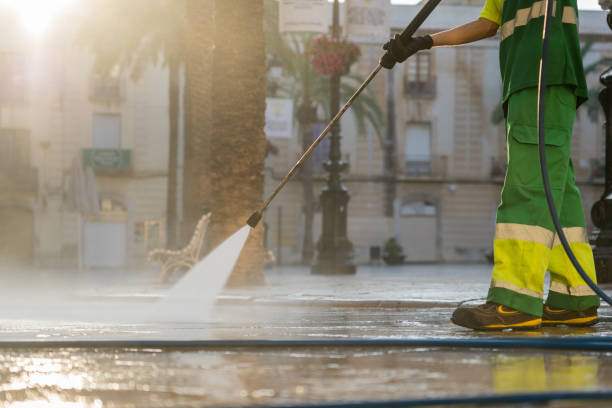 Best Driveway Pressure Washing  in Tri City, OR